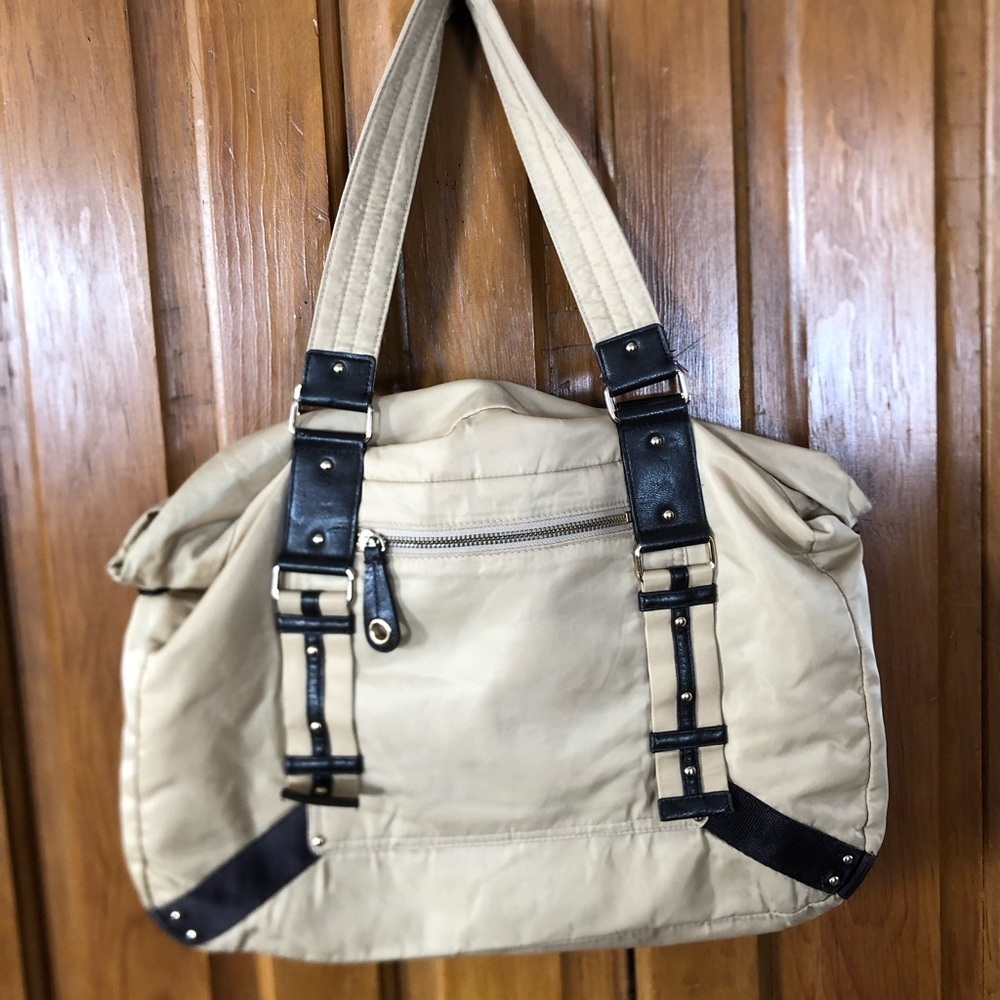 GAP Expandable Tote Bag - Picture 2 of 16
